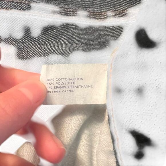 Gap dark wash premium flare jeans. Size 4 - Picture 4 of 8